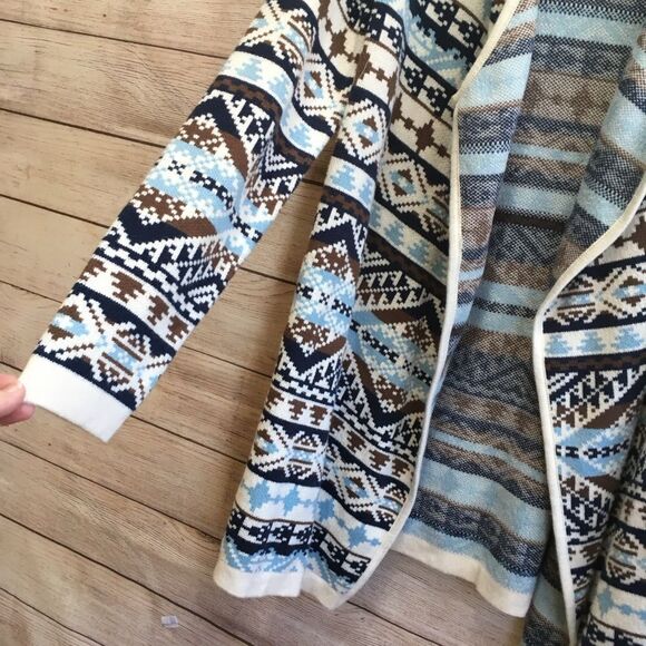 LUCKY BRAND OPEN FRONT SWEATER IN AZTEC PRINT‎ - Picture 2 of 6